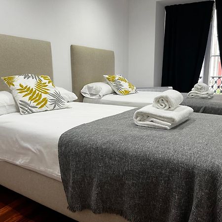 Apartamento Oktheway Riego De Agua 23 A Coruña Exterior foto